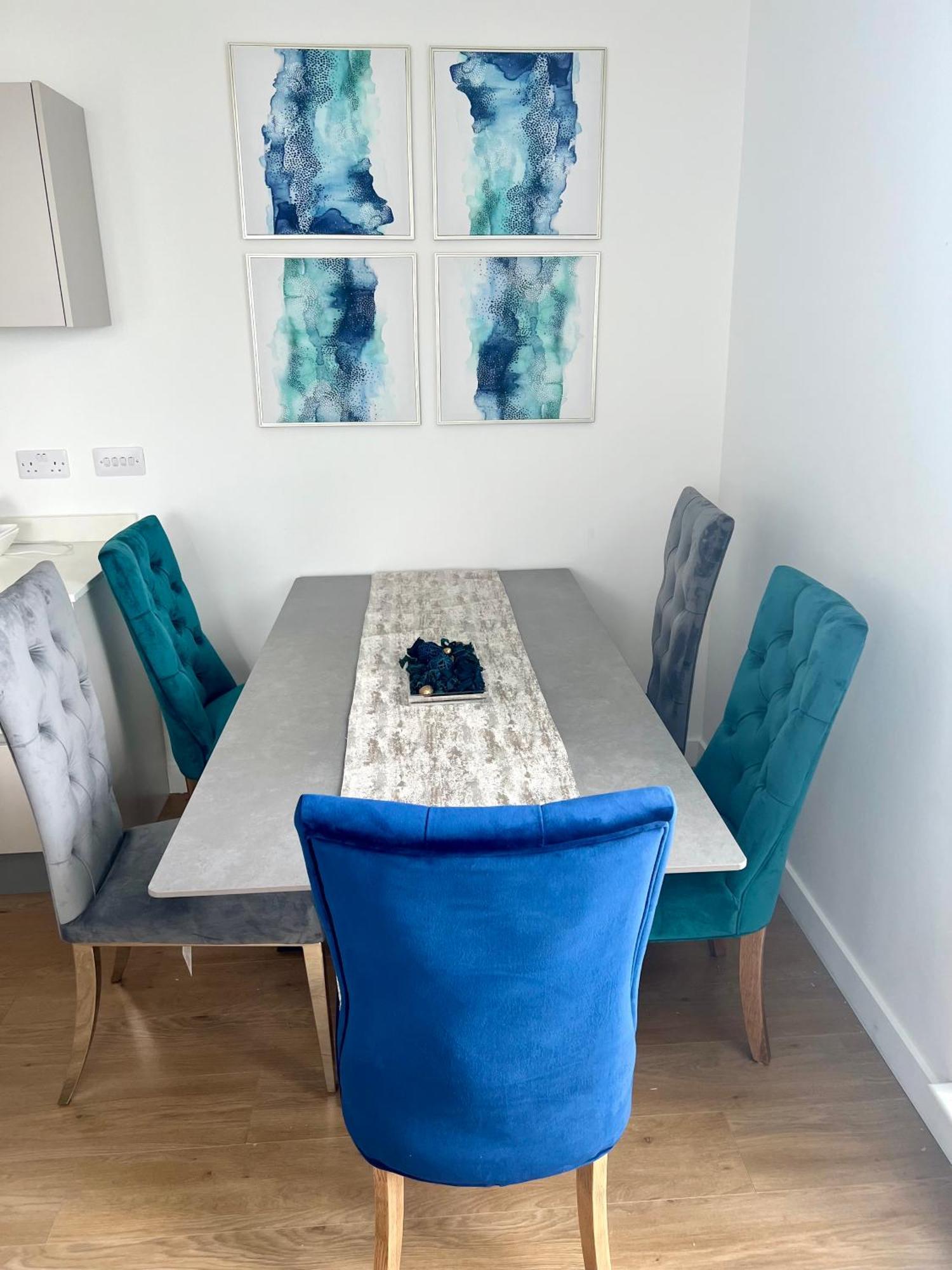 Spacious Urban Gem Apartment With Parking Bracknell Luaran gambar